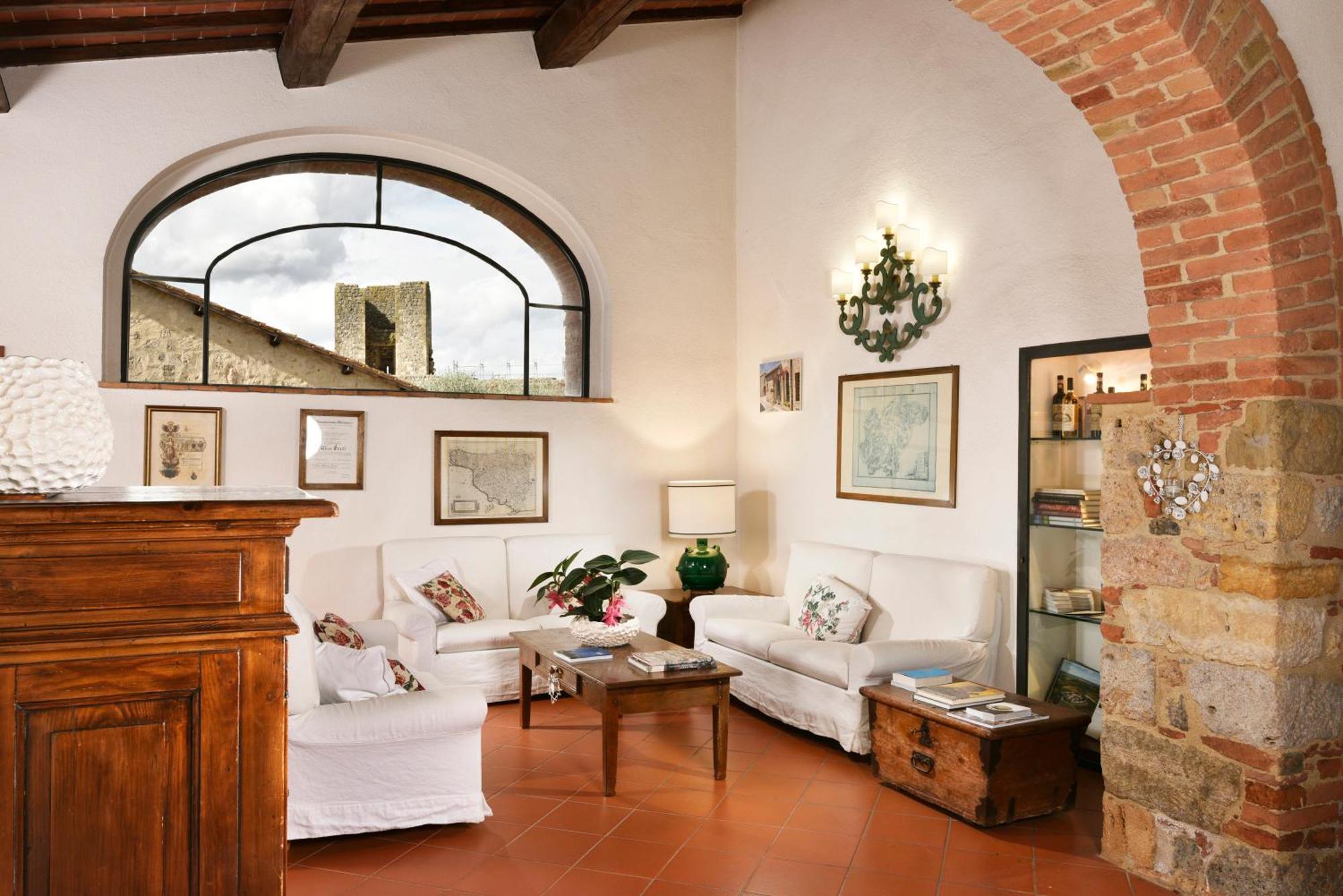 Hotel Monteriggioni Exterior foto